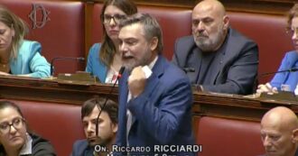 Copertina di Gaza, Ricciardi (M5s) cita De André: “Segni di una pace terrificante. I palestinesi saranno i pellerossa del XXI secolo”