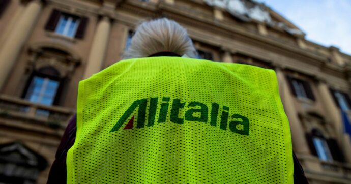 Alitalia, 1.953 lettere di licenziamento