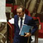Copertina di Francia, Lecornu si salva per 18 voti: respinte le due mozioni di sfiducia. 7 socialisti votano contro il nuovo governo