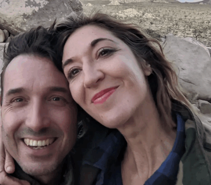 “Ho rintracciato tutti i miei ex per fargli una domanda precisa. Ci sono anche un rabbino, una spogliarellista e poi Rob, morto di cancro”: l'”impresa” di Miriam Katz