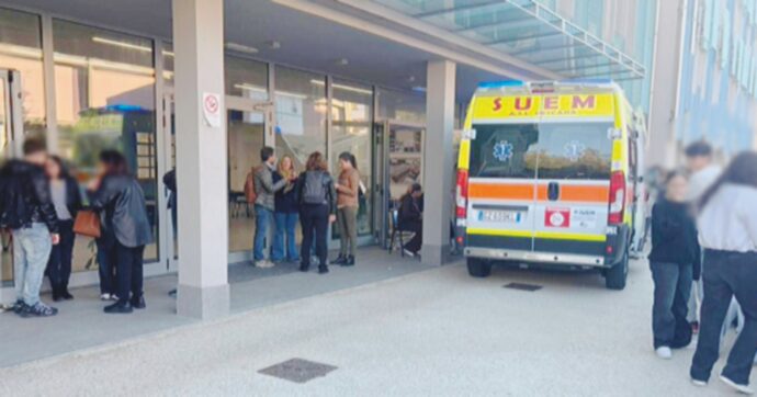 Pescara, liceo Marconi evacuato: diversi intossicati per sostanza sprigionata nell’aria