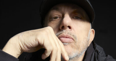 Copertina di “I giovani trapper? Hanno imparato a dire ‘dove sono le zocc***’ e ‘voglio la Lamborghini’. Il pop è come il Grande Fratello, se non sei omologato sei fuori”: così Neffa