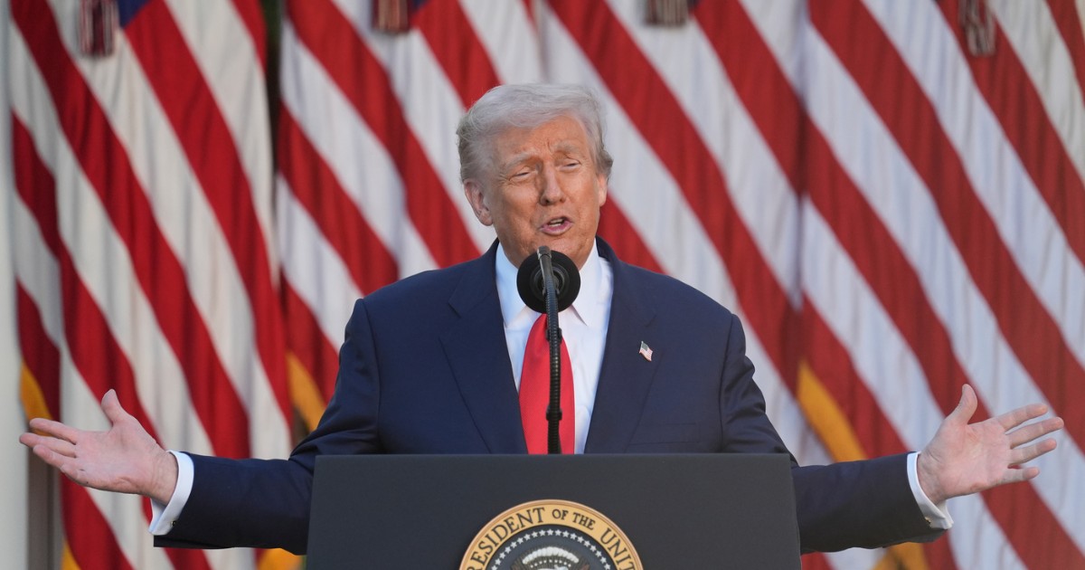 “Trump vuole concedere lo status di rifugiati principalmente ai bianchi e ridurre i fondi all’osso” “Trump vuole concedere lo status di rifugiati principalmente ai bianchi e ridurre i fondi all’osso”