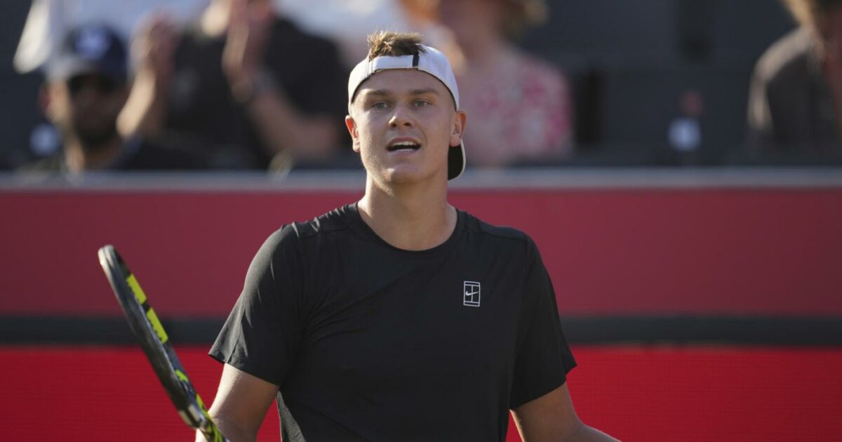 Rune compra una super auto, ma non può e non sa guidarla: “L’ho vista da Djokovic” Rune compra una super auto, ma non può e non sa guidarla: “L’ho vista da Djokovic”