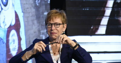 Copertina di Attentato a Ranucci, Milena Gabanelli: “Terribile, non capitava da trent’anni. Conosco Sigfrido, non si farà intimidire”