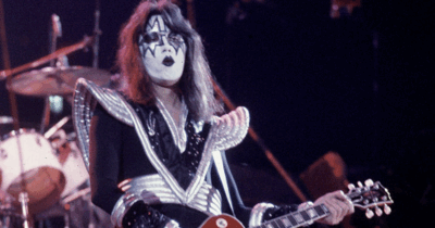 Copertina di È morto Ace Frehley, chitarrista solista e membro fondatore della band Kiss. La famiglia: “Siamo distrutti, ricorderemo la sua risata e la gentilezza”