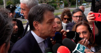 Copertina di Conte visita la casa di Ranucci: “Delegittimato e abbandonato dalle istituzioni, in piazza martedì per la libertà di stampa”