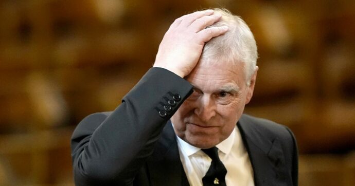Scandalo Epstein: principe Andrea rinuncia a titolo reale