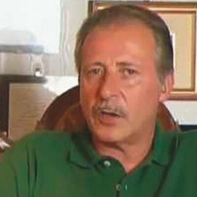 Copertina di Strage via D’Amelio: Dell’Utri indagato, era iscritto anche B. La posizione dell’ex premier è stata stralciata e archiviata a causa della sua morte