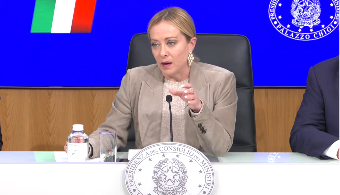 Manovra, la conferenza stampa di Giorgia Meloni dopo il Consiglio dei ministri: la diretta Manovra, la conferenza stampa di Giorgia Meloni dopo il Consiglio dei ministri: la diretta