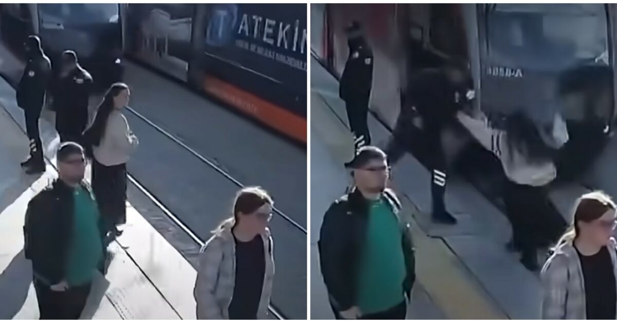 Donna con le cuffie non si accorge che il tram la sta per travolgere, viene salvata all’ultimo da una guardia – VIDEO Donna con le cuffie non si accorge che il tram la sta per travolgere, viene salvata all’ultimo da una guardia – VIDEO