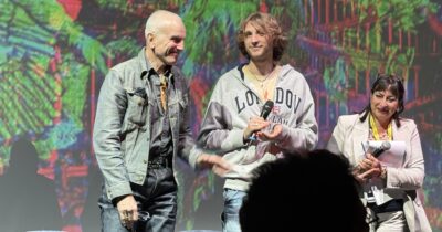 Copertina di Nel nome del figlio: Daniel Day-Lewis torna in pubblico a Roma con il secondogenito Ronan