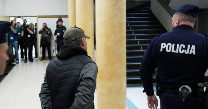 Nord Stream, la Polonia rifiuta l’estradizione di un ucraino sospettato per i sabotaggi. Tusk: “Caso chiuso”