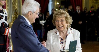 Copertina di “È stata la prima vera influencer delle politiche giovanili”: a Roma l’ultimo saluto a “mamma Erasmus”, Sofia Corradi