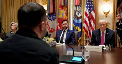 Copertina di Trump (ri)gela Zelensky: “Incontro teso”,  in attesa del vertice di Budapest con Putin