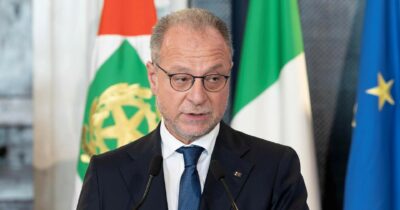 Copertina di Diffamazione libera: il Pd salva Mulè