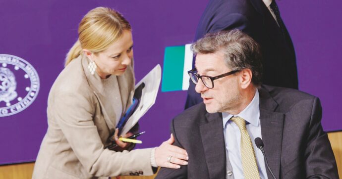 Manovra, la   beffa sui salari:   aumenti “mangiati” dal fisco