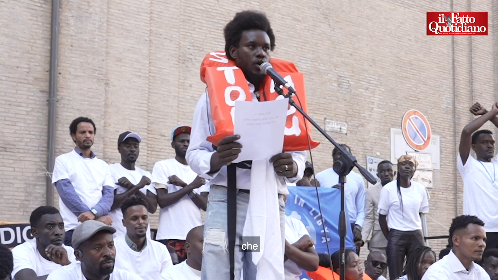 Memorandum Italia Libia, migranti e ong chiedono lo stop e si rivolgono a Meloni: “Ti accusiamo di crimini contro l’umanità” Memorandum Italia Libia, migranti e ong chiedono lo stop e si rivolgono a Meloni: “Ti accusiamo di crimini contro l’umanità”