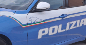 Copertina di “Stai tranquilla, stiamo arrivando”, la telefonata della polizia con la vittima picchiata dall’ex a Varese: arrestato 40enne – Audio