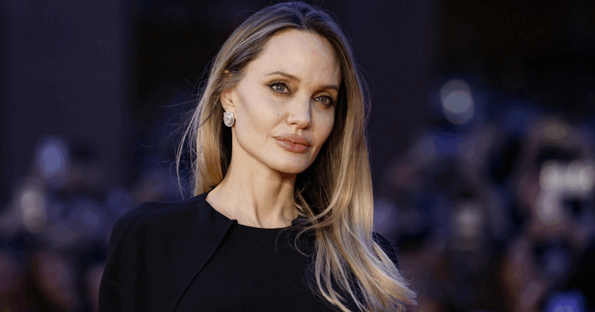 la rimozione delle ovaie o operazioni del genere fanno salire la paura le donne si ricordino che restano femminili e sensuali cos236 angelina jolie
