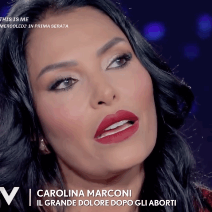 “Dopo il tumore ho provato a rimanere incinta con la fecondazione, ho avuto 3 aborti. Il percorso con la chemio è nulla a confronto”: Carolina Marconi si sfoga