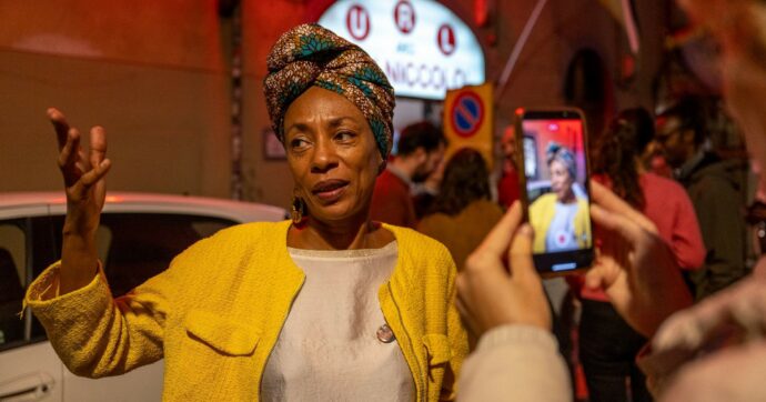 “C’è un’Italia buttata giù dalla scala della dignità. Ma il vento è cambiato”: intervista a Antonella Bundu