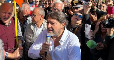 Copertina di Dopo la bomba a Ranucci, vorrei proprio sapere che ne pensa la rubrica Andrea’s version del Foglio