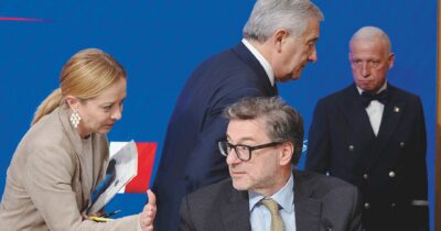 Copertina di Manovra: la bozza c’è, ma l’accordo coi ministri e le banche non ancora