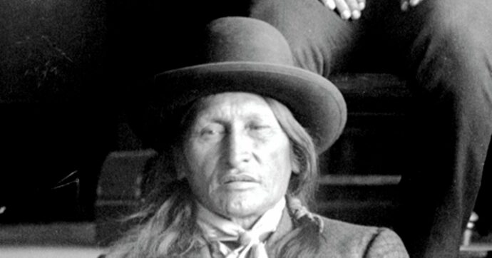 Il Capitano Ultimo  e la marcia per il massacro di Wounded Knee