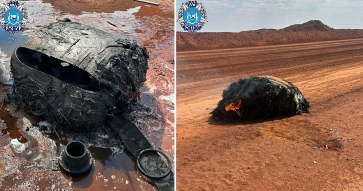 “E’ precipitato dal cielo avvolto dalle fiamme, si è conficcato nel terreno e ha continuato a fumare. Dobbiamo guardare al cielo ed essere consapevoli di cosa c’è sopra di noi”: misterioso oggetto cilindrico trovato nel deserto dell’Australia “E’ precipitato dal cielo avvolto dalle fiamme, si è conficcato nel terreno e ha continuato a fumare. Dobbiamo guardare al cielo ed essere consapevoli di cosa c’è sopra di noi”: misterioso oggetto cilindrico trovato nel deserto dell’Australia
