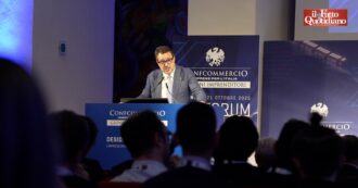 Copertina di Manovra, Salvini: “Tutti possono piangere tranne le banche”. E sull’aumento delle tasse per affitti brevi: “Non aiuta economia”