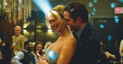 Copertina di Jennifer Lawrence: “Il femminismo è eguaglianza e la maternità un oceano…”