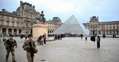 Copertina di “Al museo Louvre mancano perfino le telecamere”