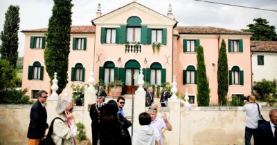 Copertina di La villa di Galan ora è aperta al pubblico fu il simbolo di berlusconismo e inchieste