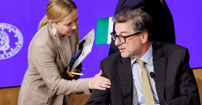 Manovra, 100 milioni per le mance parlamentari