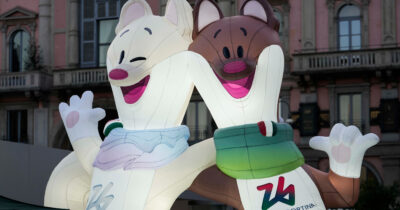 Copertina di Tra poco vedremo ovunque gli ermellini mascotte delle Olimpiadi, ma quelli veri stanno scomparendo: ecco perché