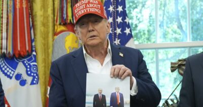 Copertina di Ucraina, Casa Bianca: “Nessun incontro Trump-Putin nell’immediato futuro”. Stop anche al vertice tra Rubio e Lavrov