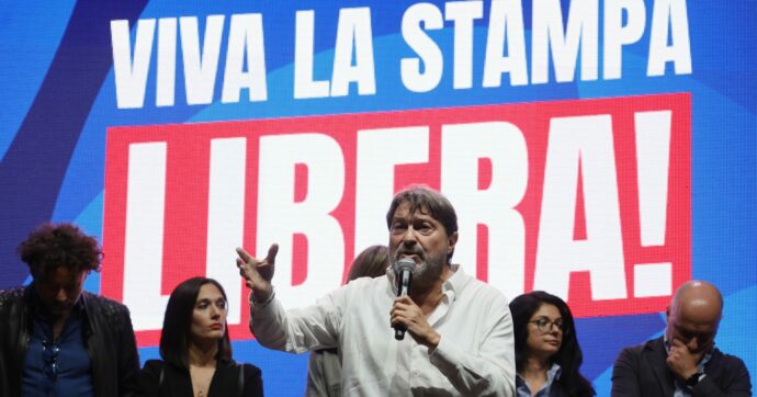 Ranucci chiude la manifestazione M5s dopo l’attentato: “Se il tentativo era zittirci, hanno sbagliato obiettivo. Travaglio: “Basta querele temerarie”. Dibattito anche a Strasburgo