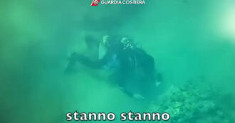 Copertina di Fondale marino danneggiato per pescare i datteri: 57 indagati. “Attività devastante era diventata prassi” – Video