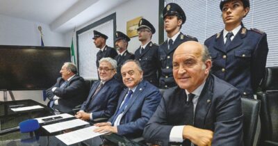 Copertina di Le mani della camorra sul mondo del calcio Juve Stabia in amministrazione controllata