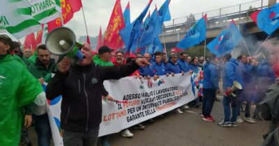 Copertina di All’Ilva è già svanita la decarbonizzazione: tagliati 300 milioni