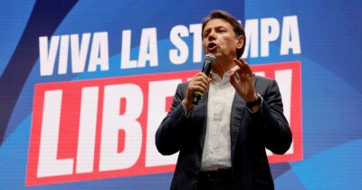 Copertina di Meloni manda i suoi,  i giallorosa li ignorano