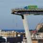 Copertina di Ponte Morandi, al processo è il giorno delle vittime: “La finanza si è mangiata l’industria. Aspi ha fallito sotto gli occhi dello Stato”