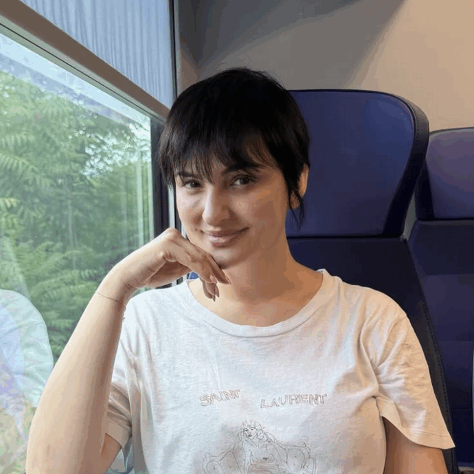 “La mia foto nuda? Un discografico e un giornalista hanno fatto i commenti che mi hanno dato più fastidio. Il successo? Rende soli”: parla Arisa