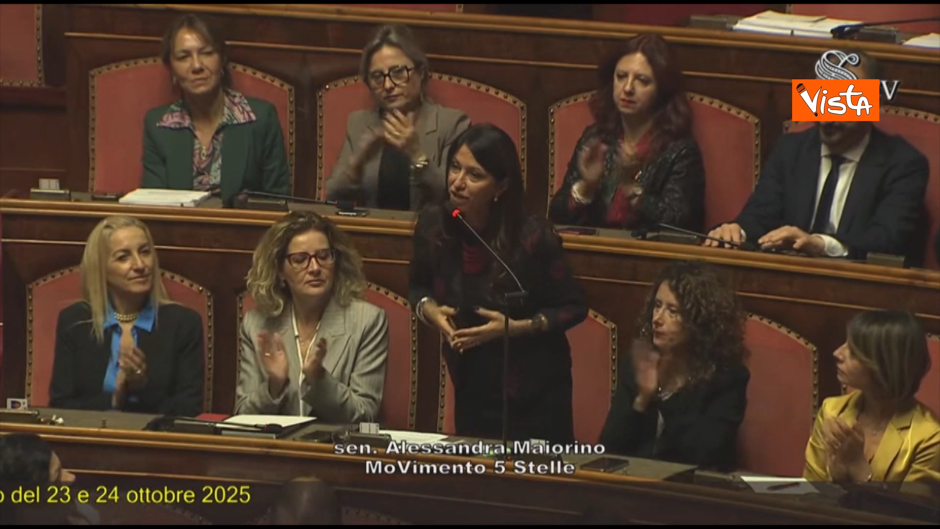 Maiorino (M5s) a Meloni: “Gaza? Lei è la cheerleader di Trump, tenga la schiena dritta”. Bagarre in Senato, interviene La Russa