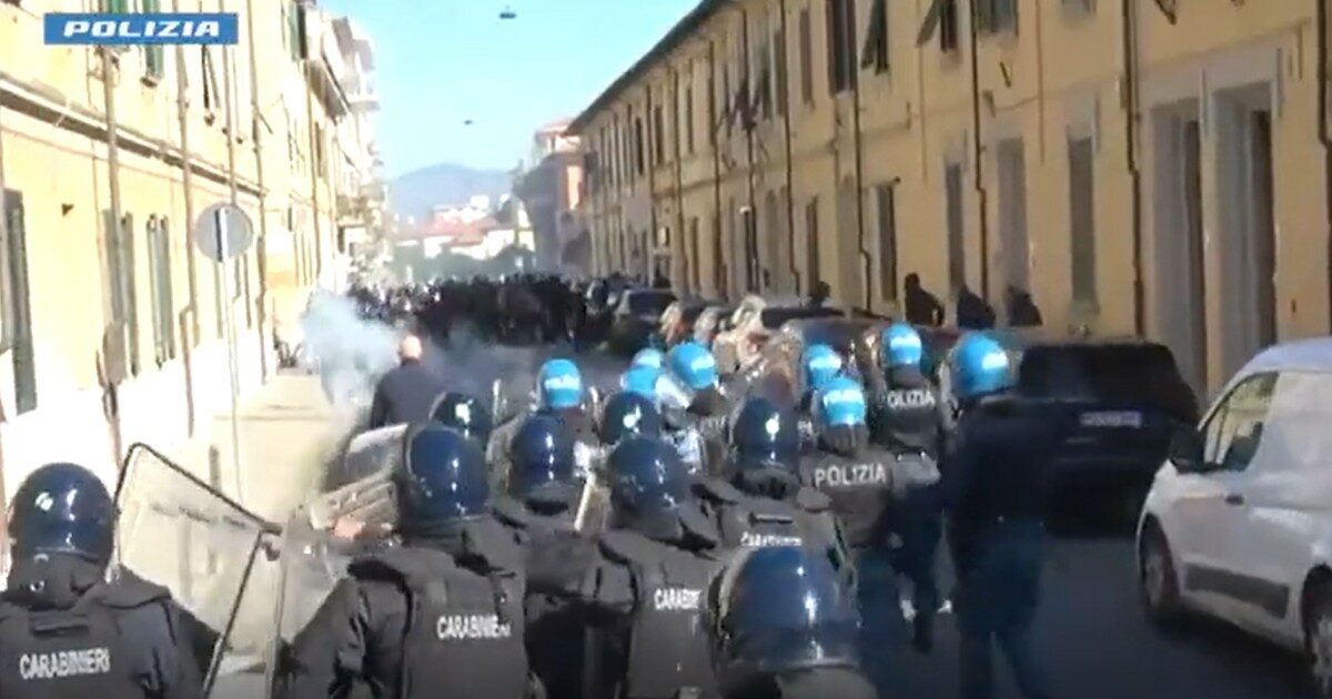 Scontri prima di Pisa Verona, stop di tre mesi alle trasferte per entrambe le tifoserie Scontri prima di Pisa Verona, stop di tre mesi alle trasferte per entrambe le tifoserie