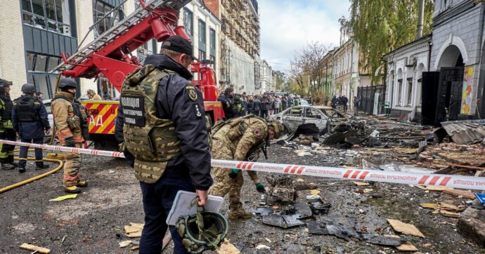 Ucraina, Jeffrey Sachs: “Il modo per finire la guerra rimane uno solo: rinuncia alla Nato”