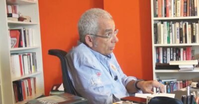 Copertina di “Telefonammo a Berlusconi, ma senza trovarlo: per me sapeva del film su di lui”: intervista a Fabrizio Calvi