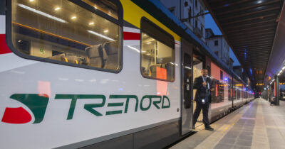 Copertina di “Ci sono le Olimpiadi Milano-Cortina”: Trenord blocca le ferie dei dipendenti. Il sindacato: violati gli accordi aziendali