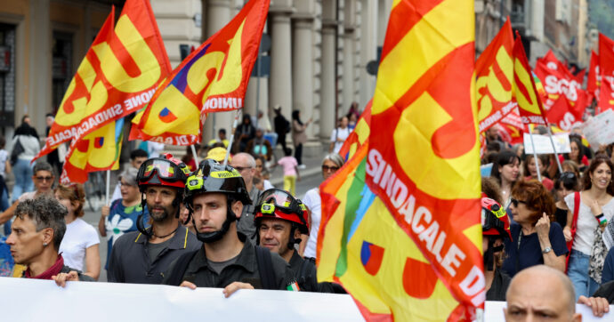 Salario, pensioni e armi: l’Usb proclama uno nuovo sciopero generale. “Torniamo a bloccare tutto”